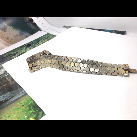 Vtg Crown Trifari Goldsilver Octagon Link Bracelet - Picture 4 of 5